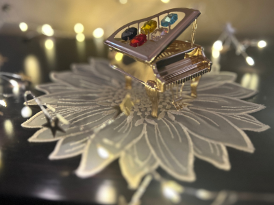 大津市ピアノ教室　ベルピアノ教室　ピアノミニチュアオブジェ